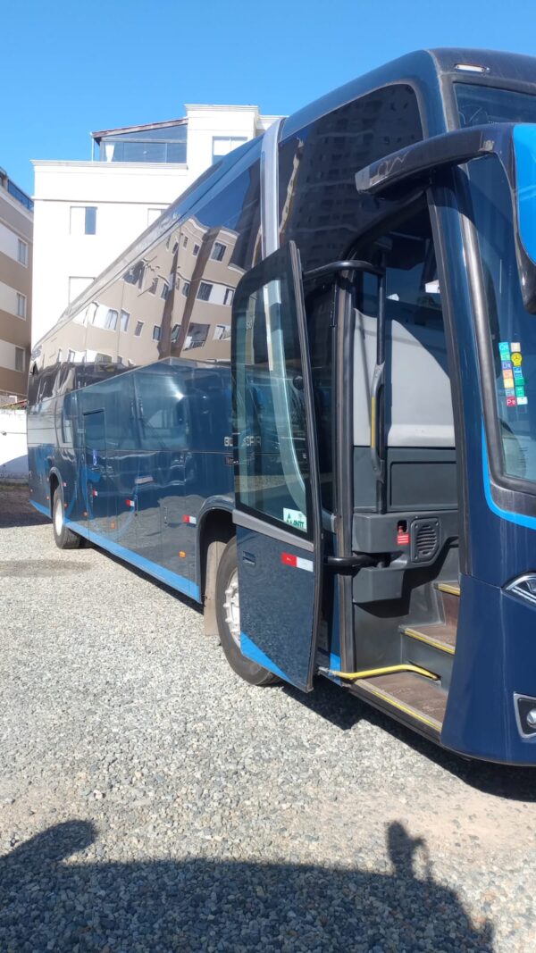 BUSSCAR-VISTA-BUSS-360-MERCEDES-O500RS-ANO-2020-MOD.-2021-3-600x1067