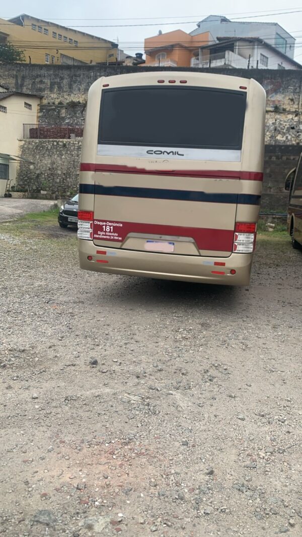 COMIL-CAMPIONE-3.25-VOLKS-17.230-ANO-2012-3-600x1067