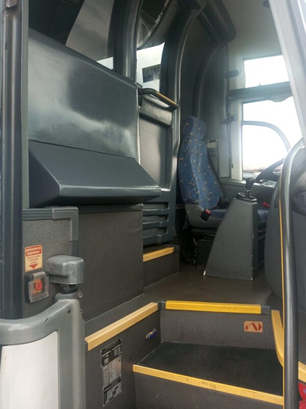 IRIZAR-MERCEDES-O500R-ANO-2011-5-600x800