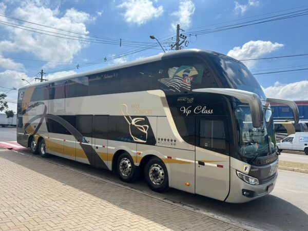 COMIL-INVICTUS-DD-VOLVO-B450-8X2-ANO-2019-2-600x450