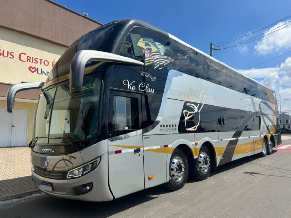 COMIL-INVICTUS-DD-VOLVO-B450-8X2-ANO-2019-3-600x450