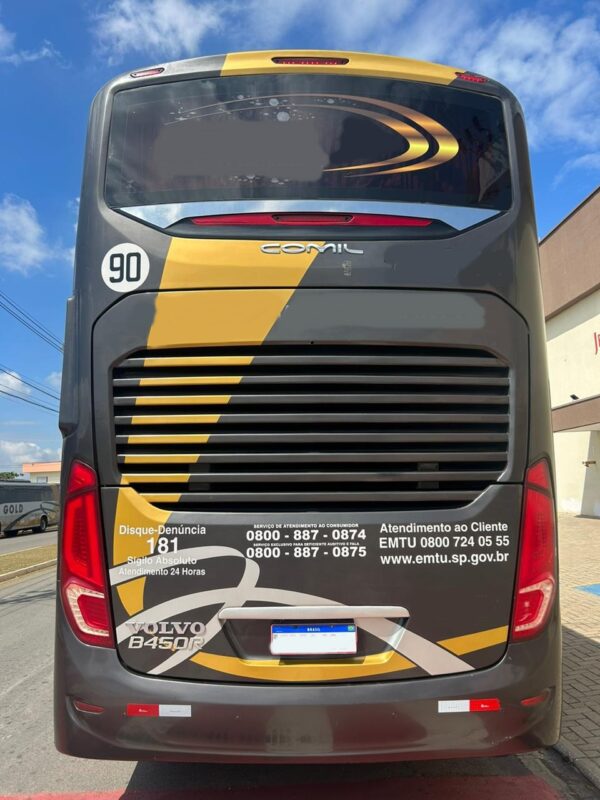 COMIL-INVICTUS-DD-VOLVO-B450-8X2-ANO-2019-5-600x800