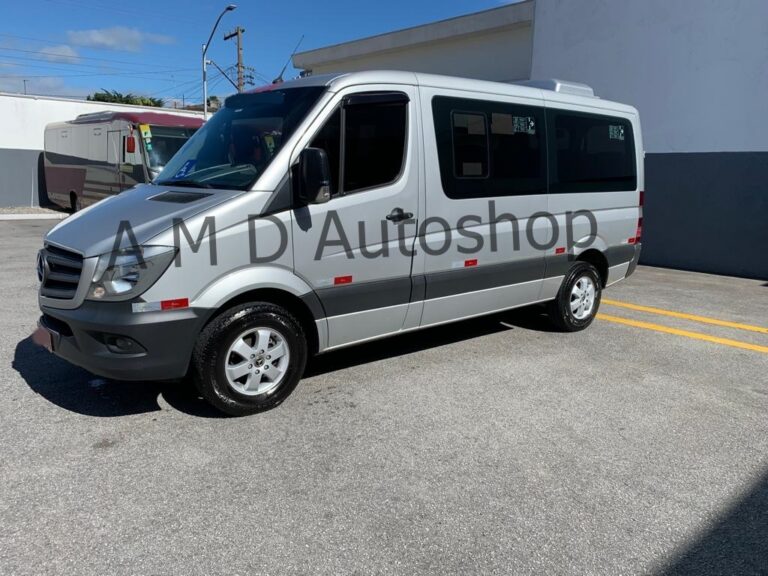 FOTO-Sprinter-415-Luxo-Teto-Baixo-Ano-2018-mod.-2019-1