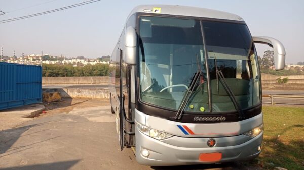 MARCOPOLO-G7-PARADISO-1050-VOLVO-B7R-ANO-2011-1-600x337