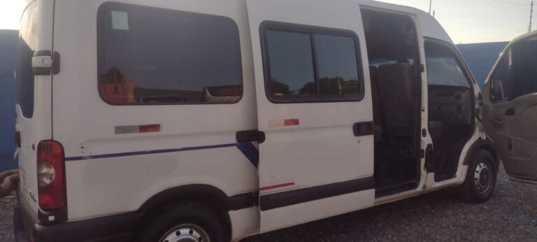 RENAULT-MASTER-L3H2-EXECUTIVA-ANO-2010-3