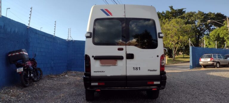 RENAULT-MASTER-L3H2-EXECUTIVA-ANO-2010-6