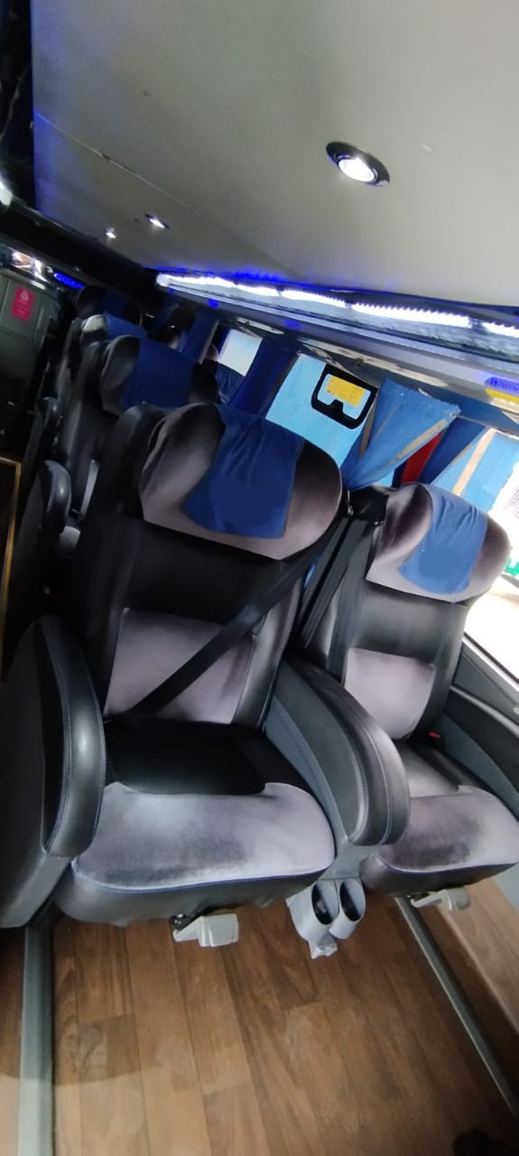 DD COMIL CAMPIONE VOLVO B410 ANO 2020 MOD. 2021 - 8