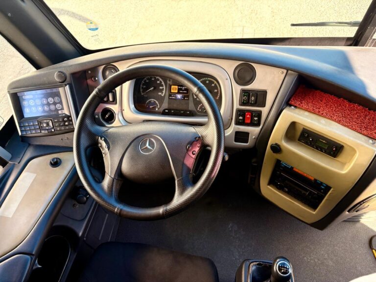 IRIZAR I6 MERCEDES O500RS ANO 2017 - 5