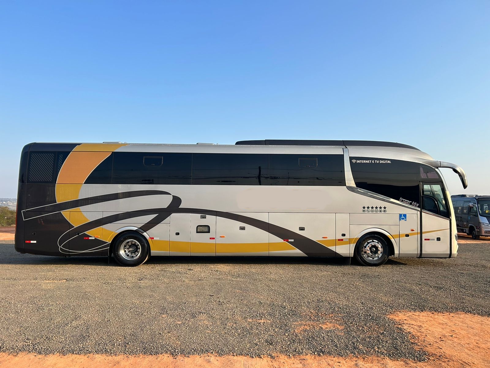 IRIZAR I6S VOLVO B340R 4X2 COMPLETO ANO 2015 MOD. 2016 - 2