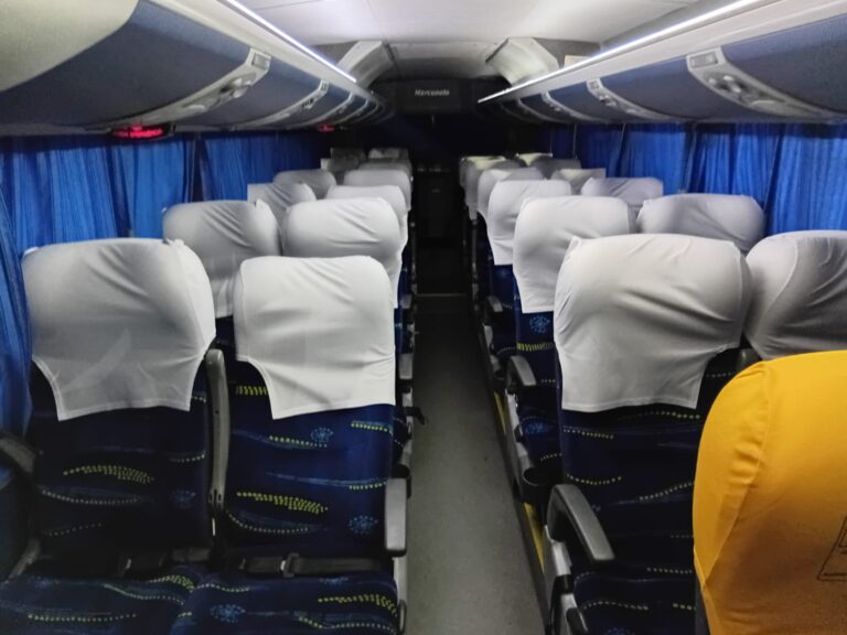 MICRO ÔNIBUS MARCOPOLO SENIOR AGRALE ANO 2013 MOD. 2014 - 5