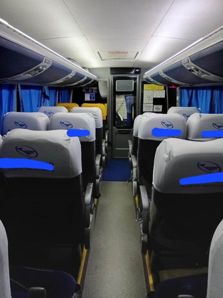 MICRO ÔNIBUS MARCOPOLO SENIOR AGRALE ANO 2013 MOD. 2014 - 7