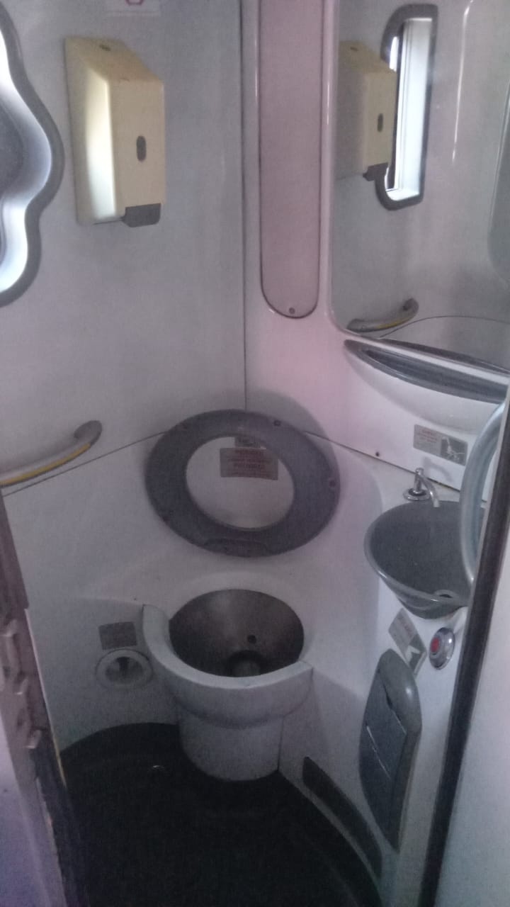 MARCOPOLO VIAGGIO 1050 VOLKS 18.320 ANO 2010 MOD. 2011 - 8
