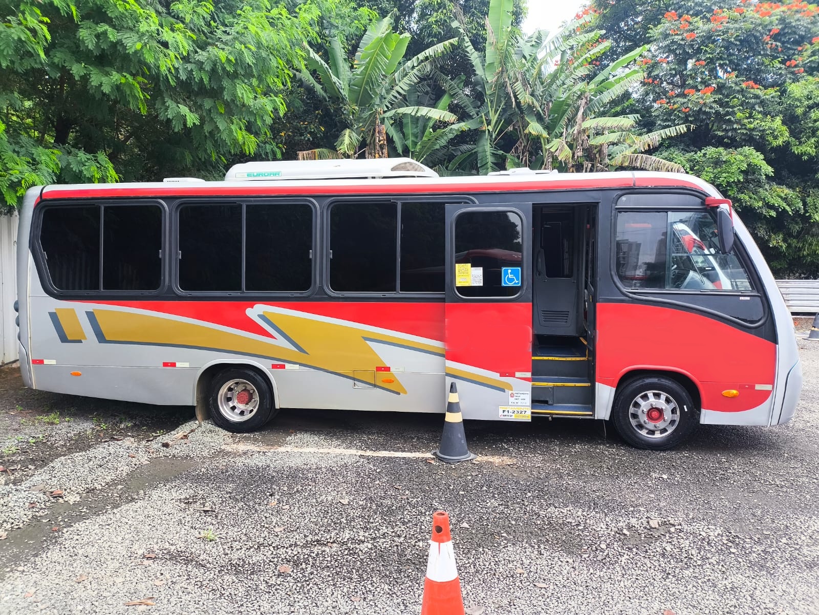 NEOBUS THUNDER VOLKS 9.160 ANO 2013 - 2